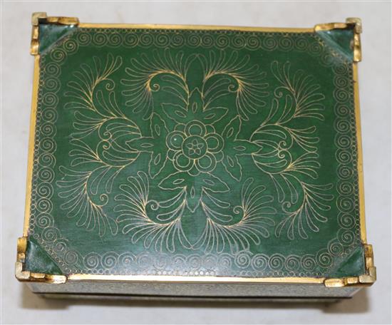 A Japanese yellow ground cloisonne enamel box and cover, early 20th century, 12.3cm